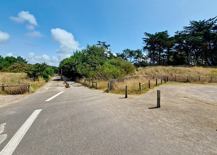 Maison Renovee Proche Et Commerces, 3 Chambres, 3 Salles D'eau, Confort Moderne. - Fr-1-331-86